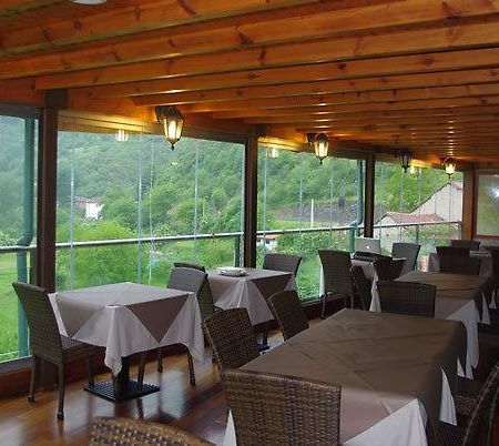 Hostal Monte Rio Hotel Trescares Buitenkant foto
