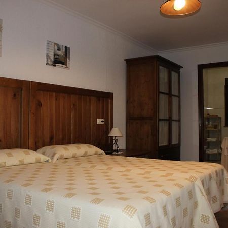 Hostal Monte Rio Hotel Trescares Buitenkant foto