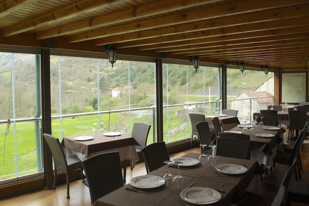 Hostal Monte Rio Hotel Trescares Buitenkant foto