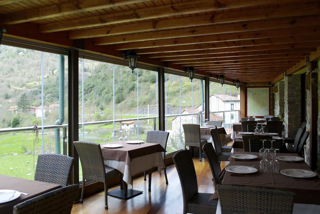 Hostal Monte Rio Hotel Trescares Buitenkant foto